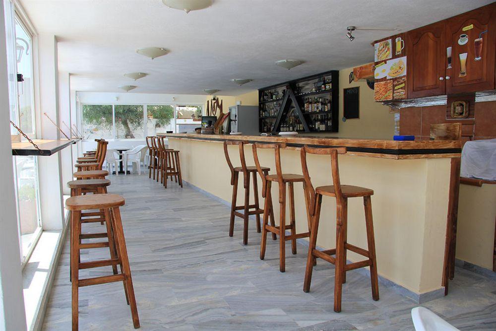 Santa Irini Hotel Perissa  Exterior photo