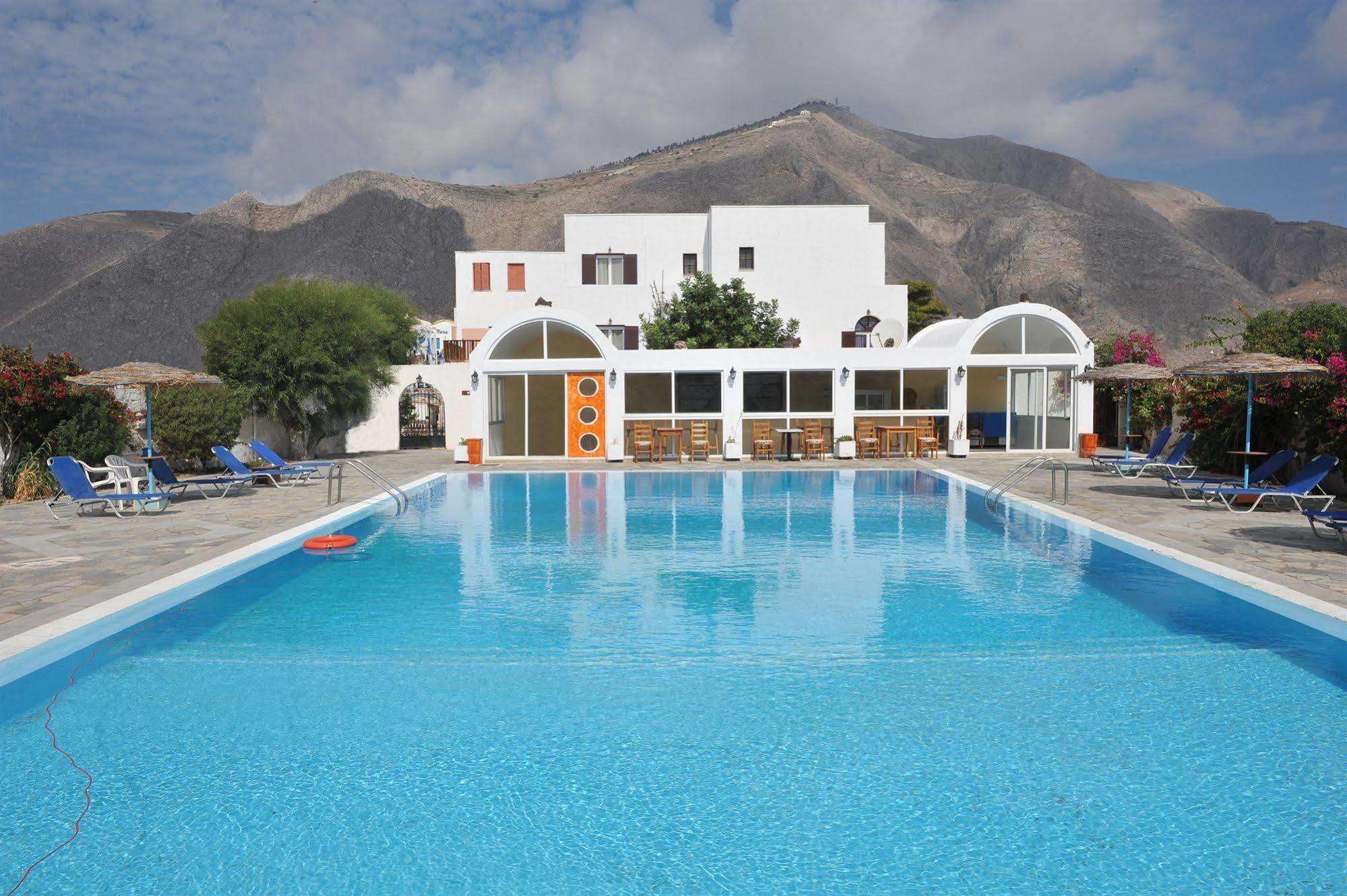 Santa Irini Hotel Perissa  Exterior photo